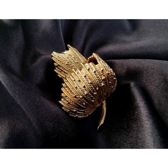 Rare Find GROSSE 1960s Signed Germany Gold Flower Floral Brooch Pin - Picture 6 of 6